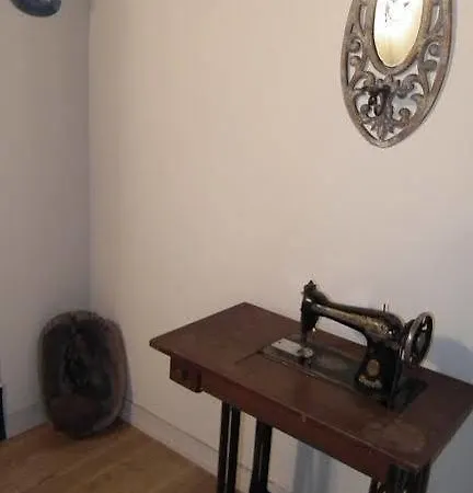 기젬리 코낙 호텔