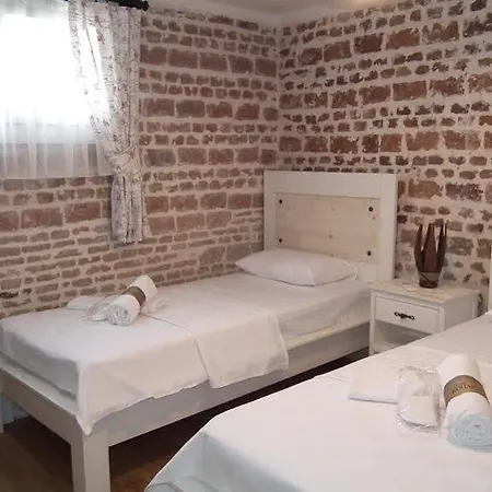 호텔 기젬리 코낙 Ayvalı