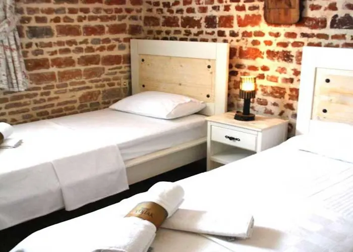 جيزملي كوناك *